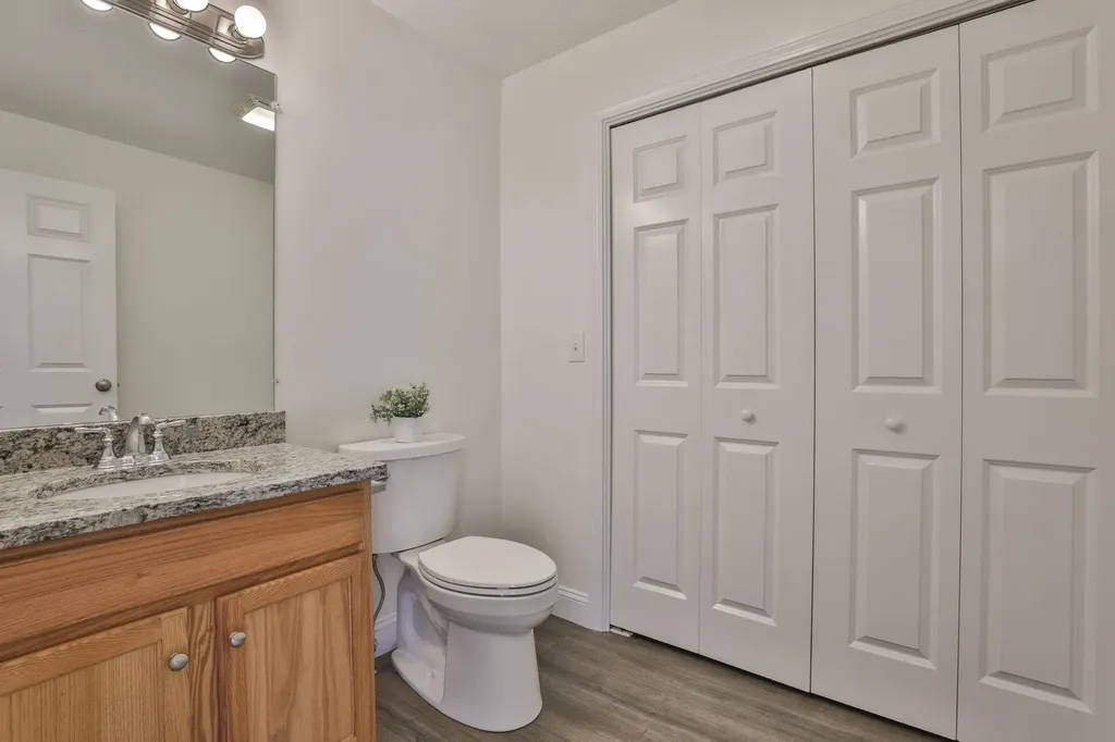 11 Tavernier Way Manchester NH 03109