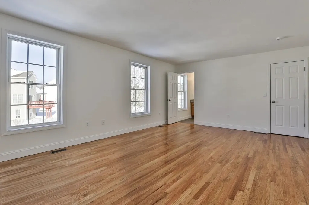 11 Tavernier Way Manchester NH 03109