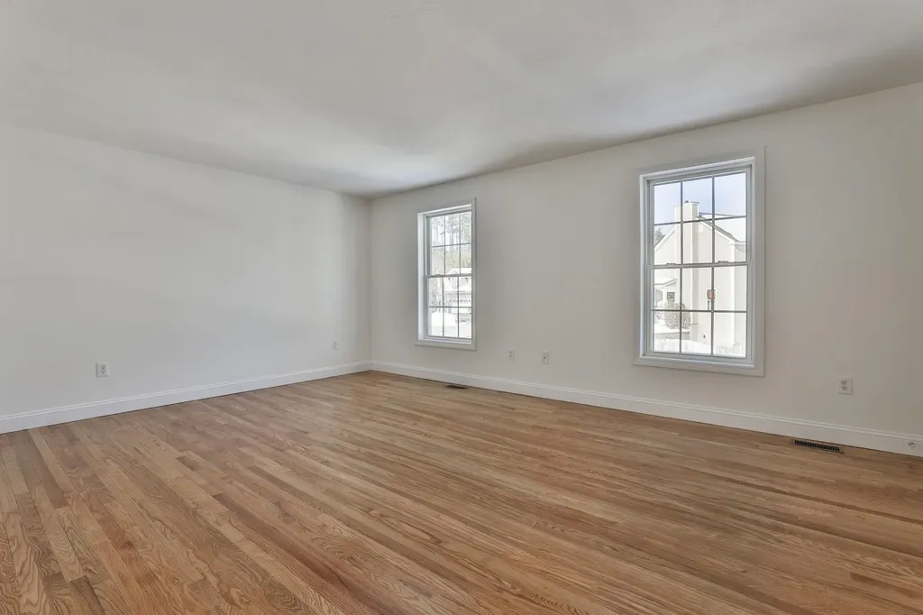 11 Tavernier Way Manchester NH 03109