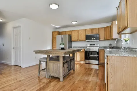 11 Tavernier Way Manchester NH 03109