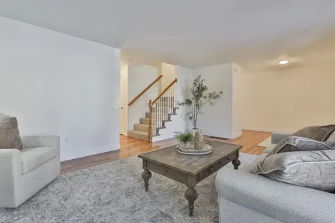 11 Tavernier Way Manchester NH 03109