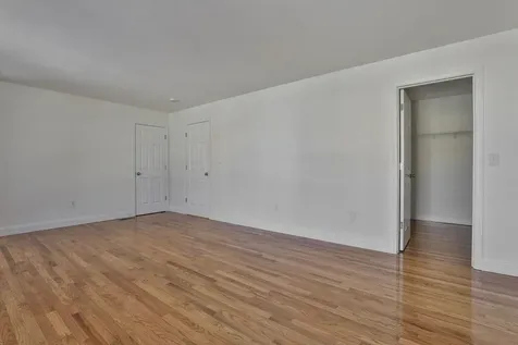 11 Tavernier Way Manchester NH 03109