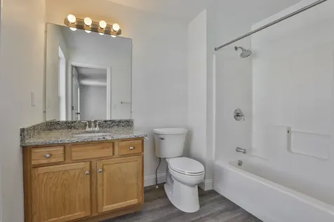 11 Tavernier Way Manchester NH 03109