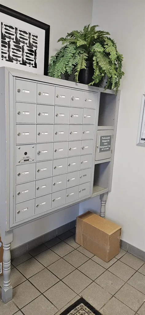 96 River Road Manchester NH 03104