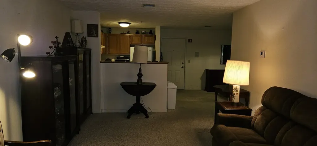 96 River Road Manchester NH 03104