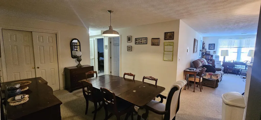 96 River Road Manchester NH 03104