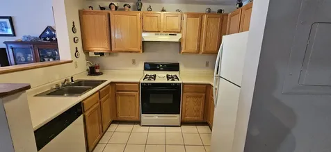 96 River Road Manchester NH 03104