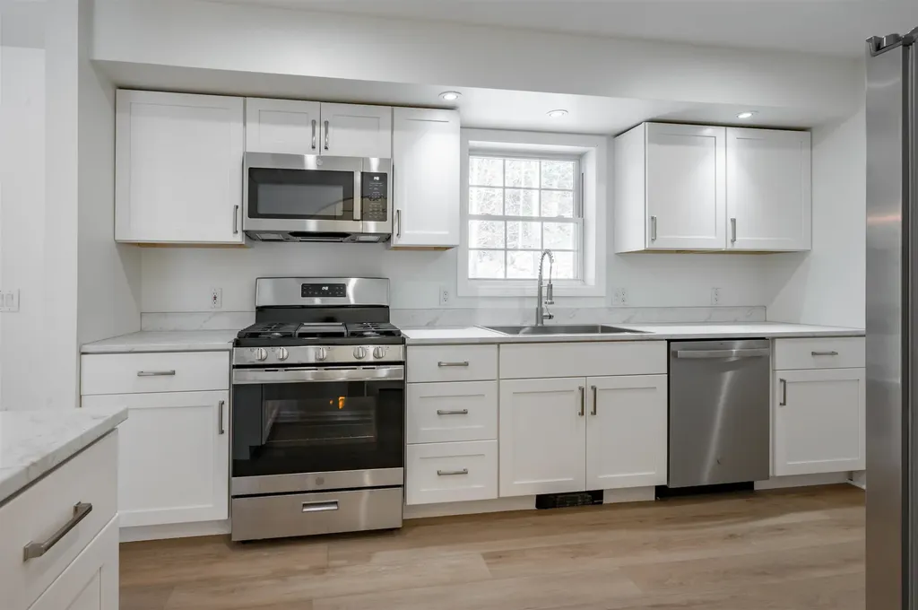 88 Winant Road Pittsfield NH 03263