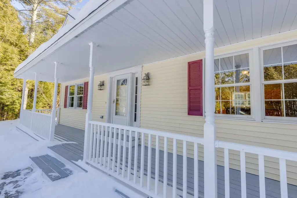 82 Jenness Hill Road Bristol NH 03222