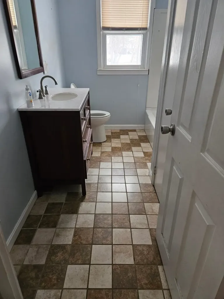 27 Gamache Street Manchester NH 03102