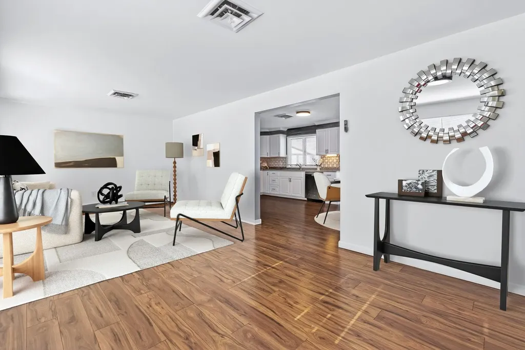 126 Cohas Avenue Manchester NH 03109