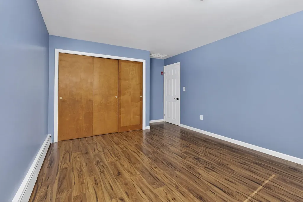 126 Cohas Avenue Manchester NH 03109