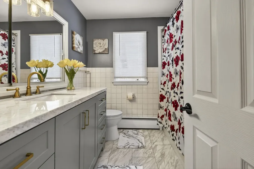 126 Cohas Avenue Manchester NH 03109