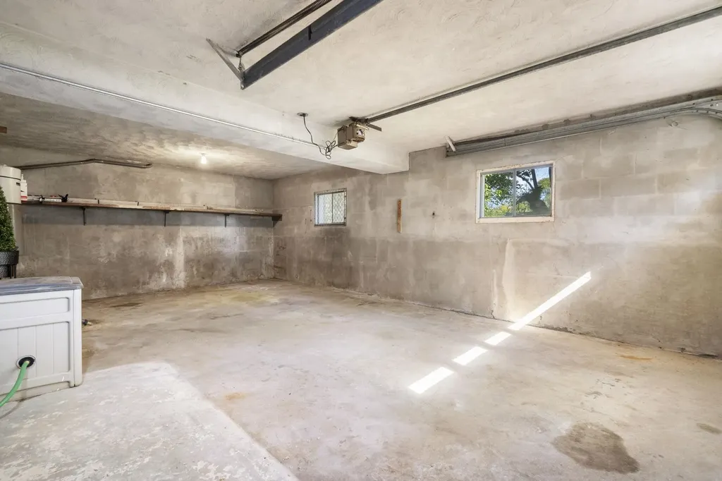 126 Cohas Avenue Manchester NH 03109