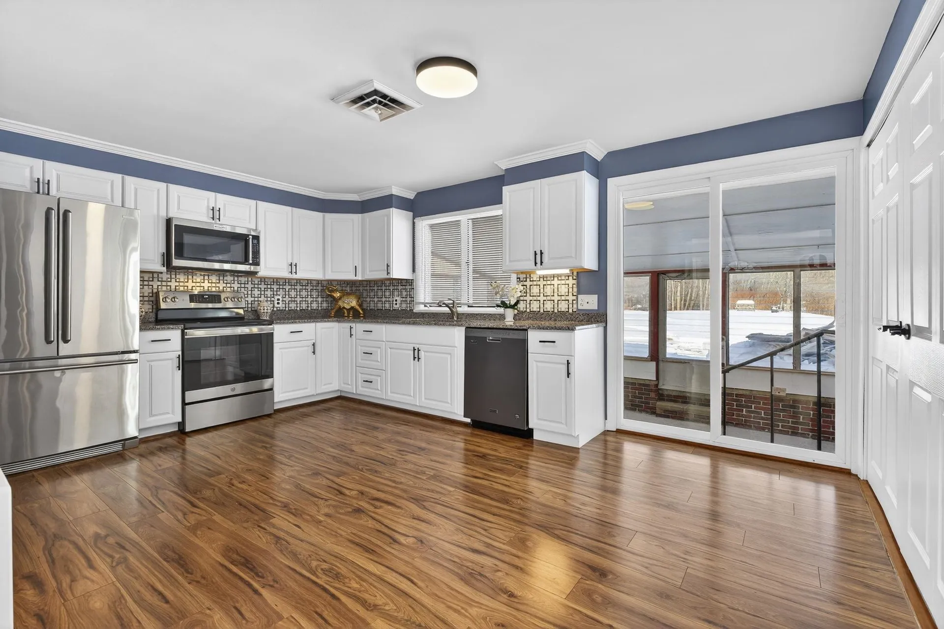 126 Cohas Avenue Manchester NH 03109