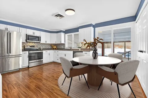 126 Cohas Avenue Manchester NH 03109