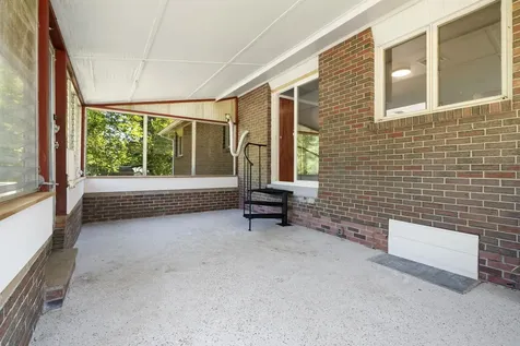 126 Cohas Avenue Manchester NH 03109