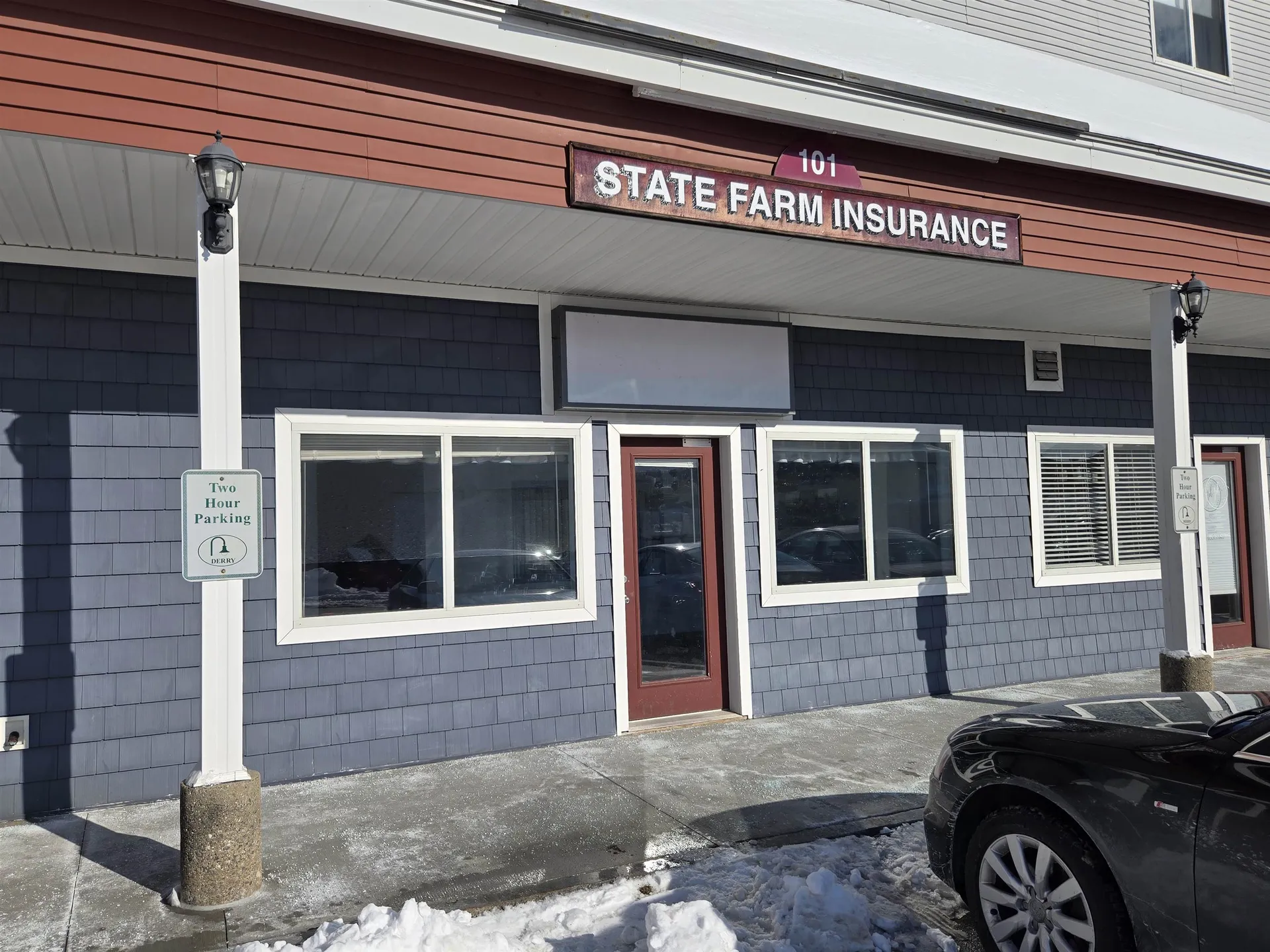 16 Manning Street Derry NH 03038