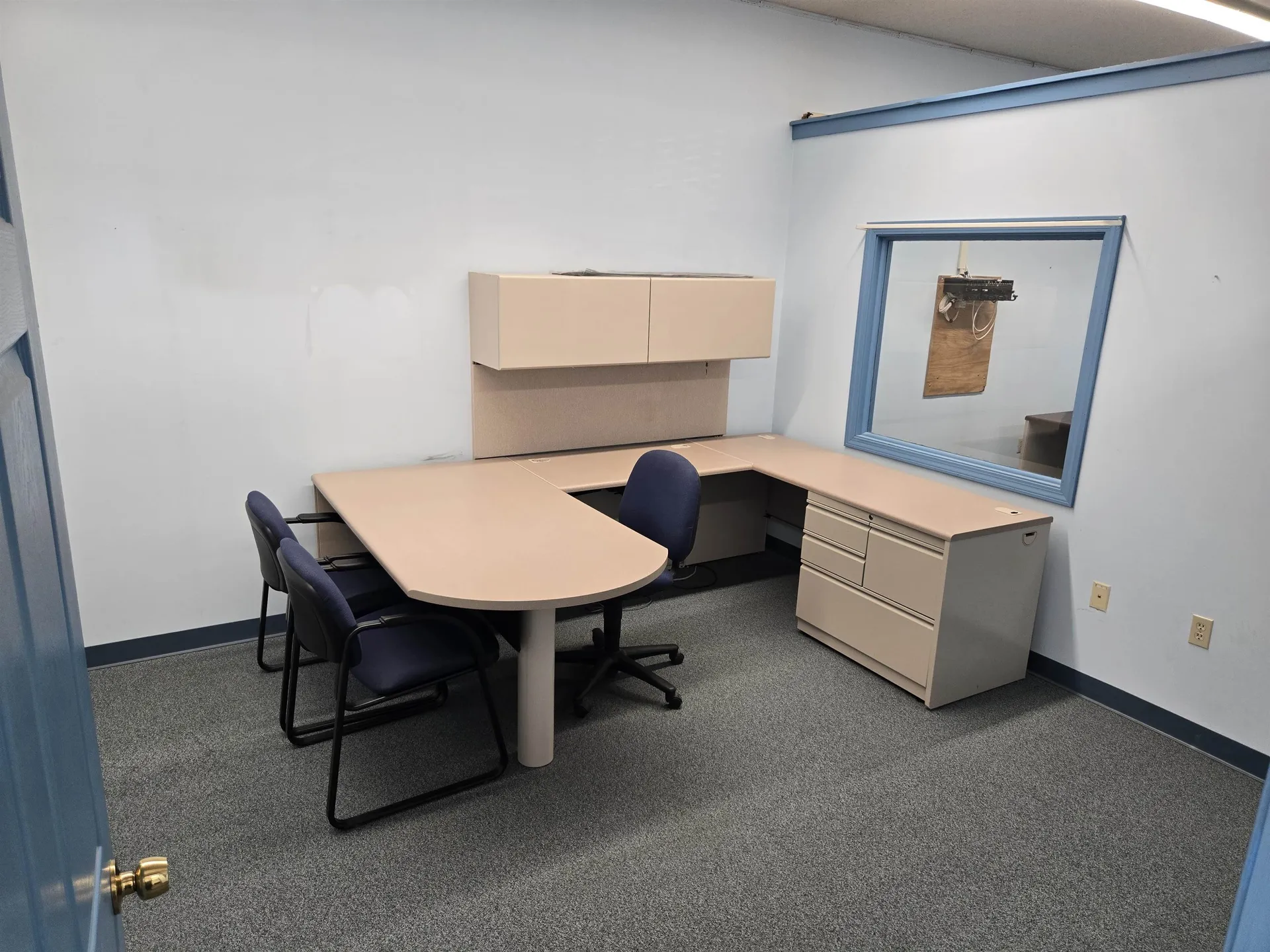 16 Manning Street Derry NH 03038