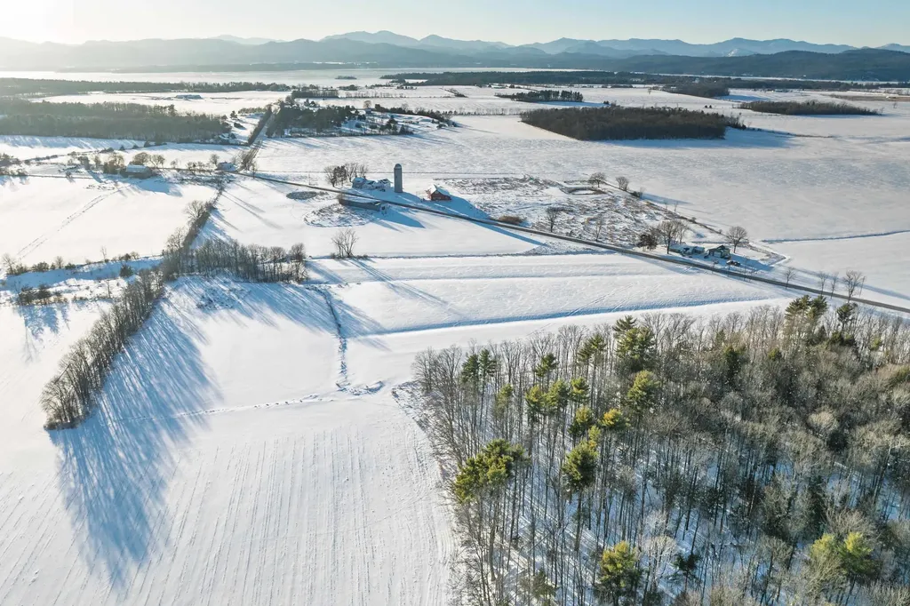 740 Jersey Street Ferrisburgh VT 05456