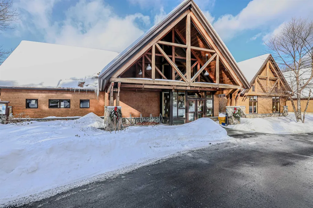 840 Cove Drive Grantham NH 03753