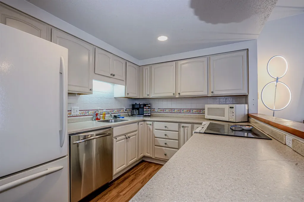 840 Cove Drive Grantham NH 03753