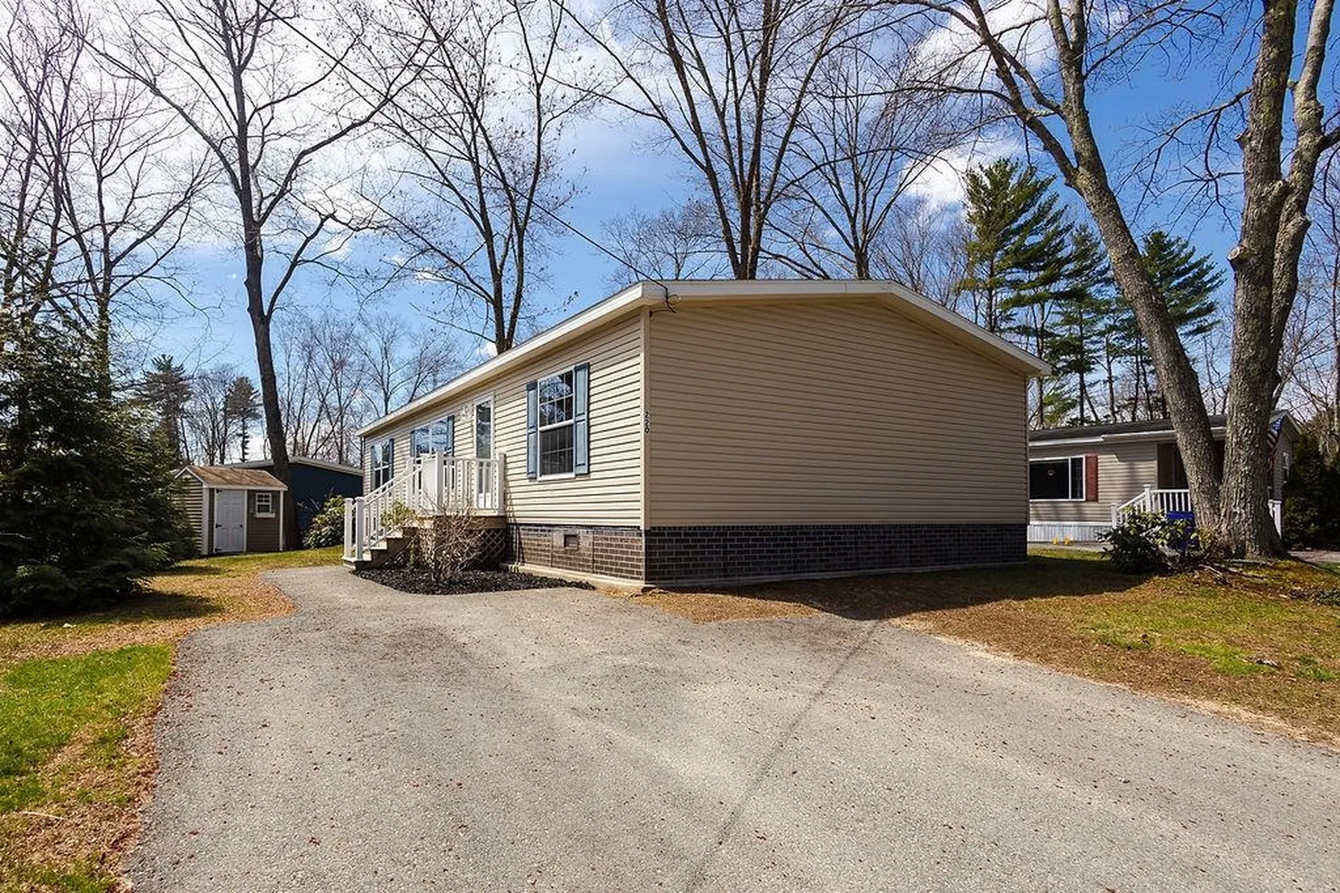 220 Robin Hood Drive Exeter NH 03833