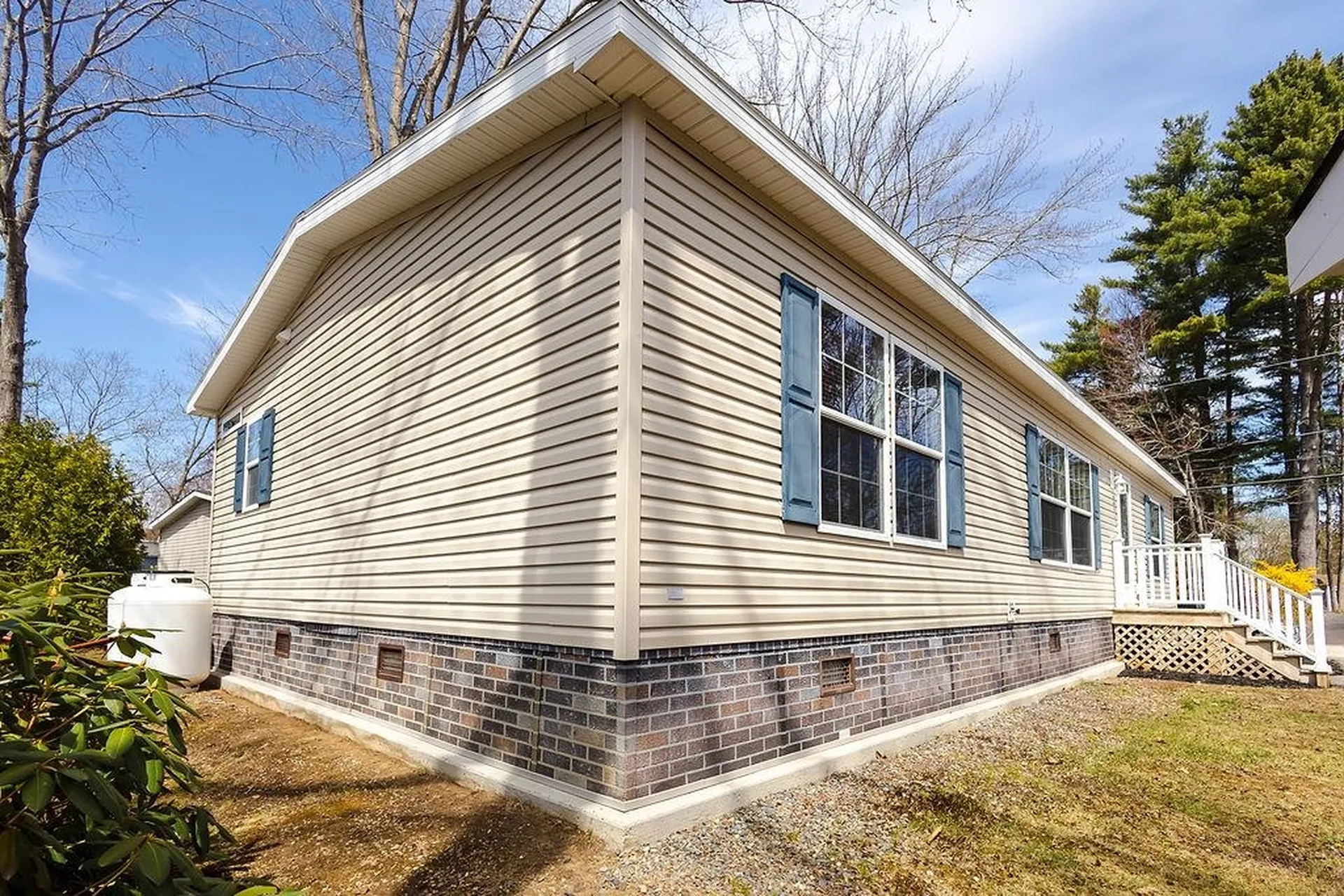 220 Robin Hood Drive Exeter NH 03833