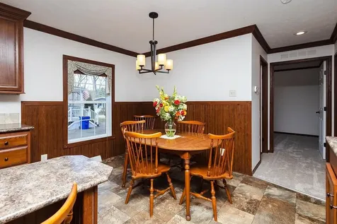 220 Robin Hood Drive Exeter NH 03833