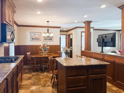 220 Robin Hood Drive Exeter NH 03833