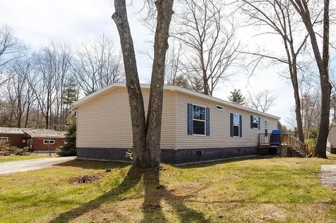 220 Robin Hood Drive Exeter NH 03833