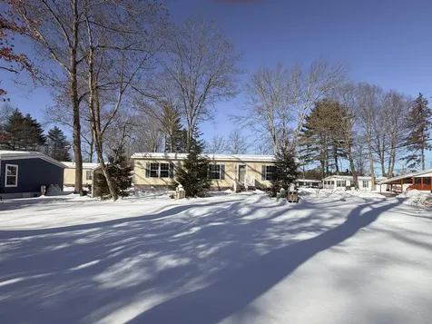 220 Robin Hood Drive Exeter NH 03833