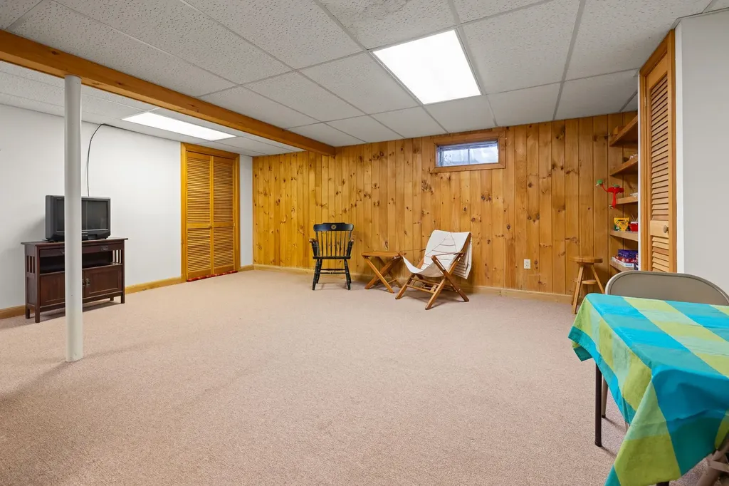 4 Haskins Road Hanover NH 03755