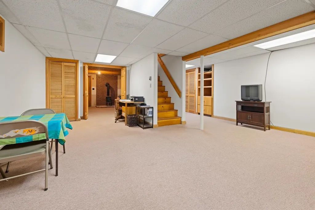 4 Haskins Road Hanover NH 03755