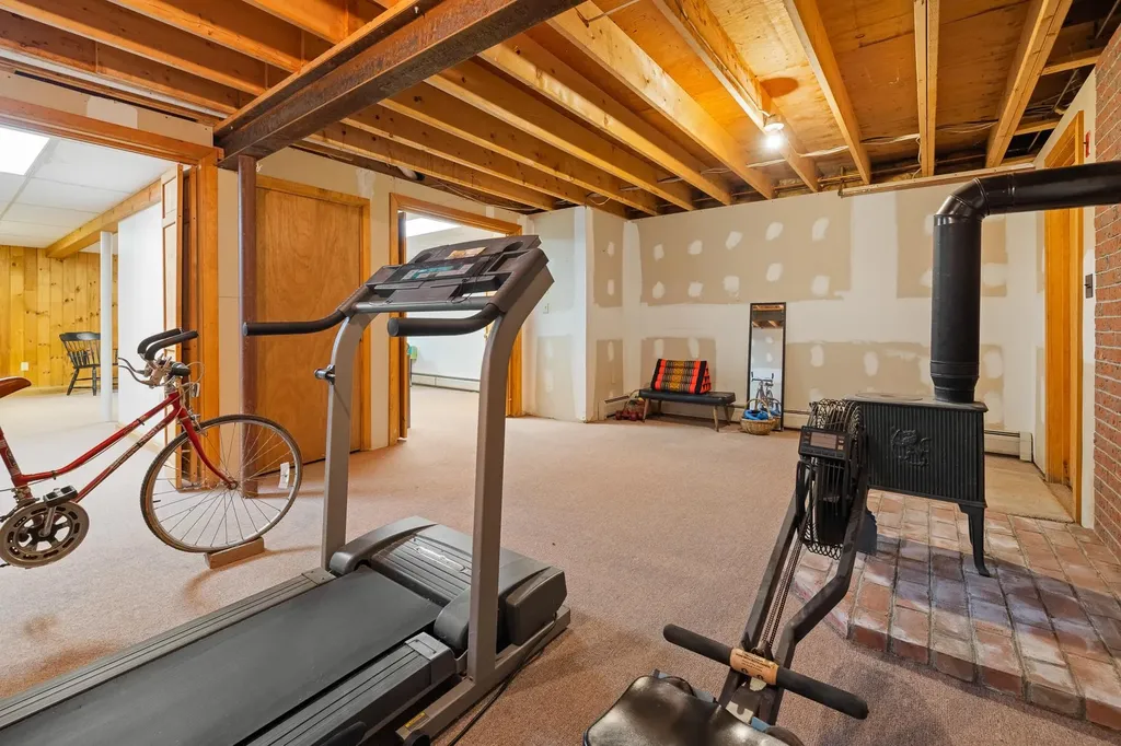 4 Haskins Road Hanover NH 03755