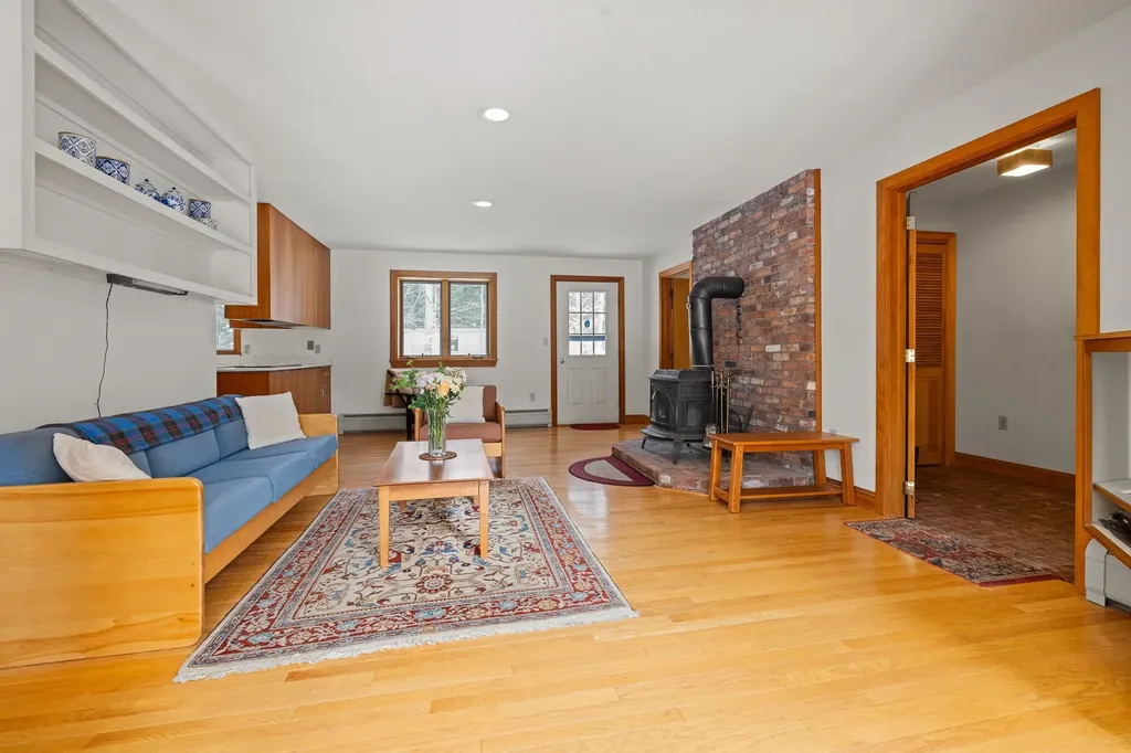 4 Haskins Road Hanover NH 03755