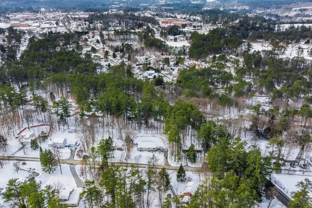 4 Haskins Road Hanover NH 03755