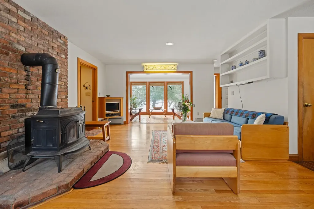 4 Haskins Road Hanover NH 03755