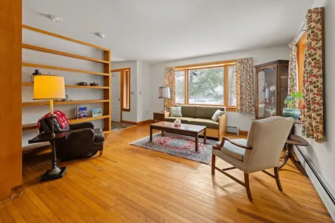 4 Haskins Road Hanover NH 03755