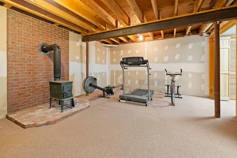 4 Haskins Road Hanover NH 03755