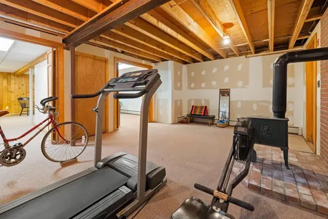 4 Haskins Road Hanover NH 03755