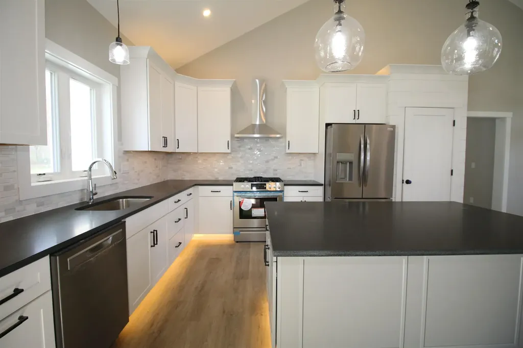 77 Salisbury Road Mont Vernon NH 03057