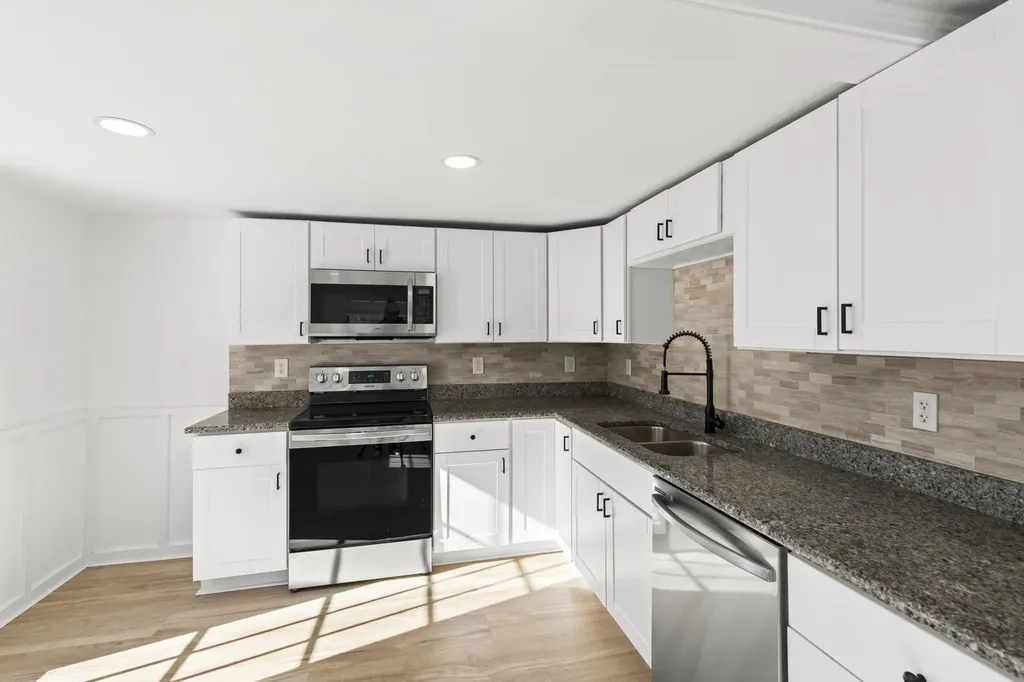 126 Watson Road Dover NH 03820