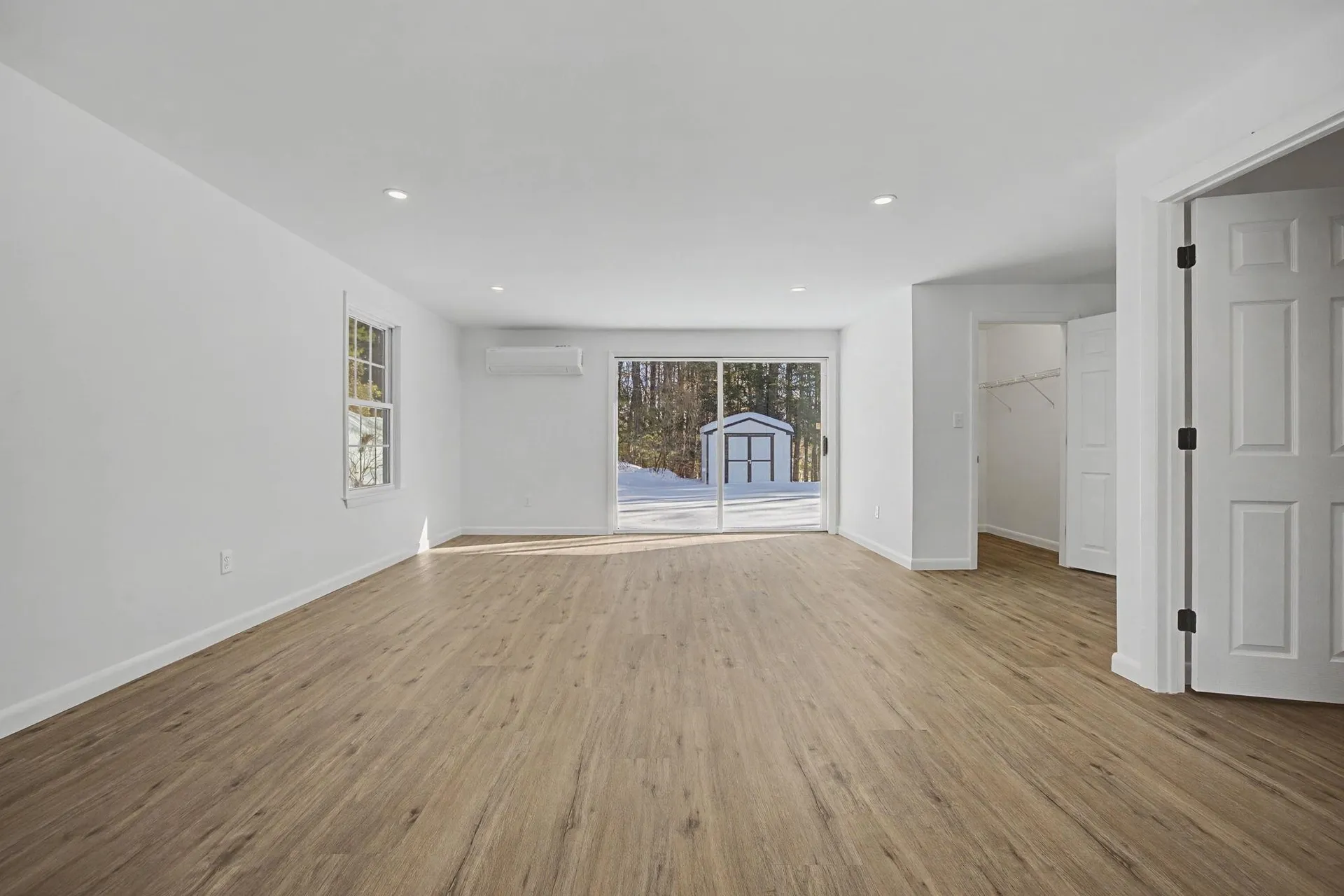 12 Davis Road Merrimack NH 03054