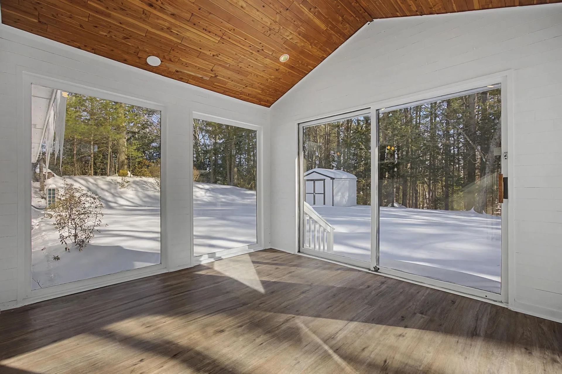 12 Davis Road Merrimack NH 03054