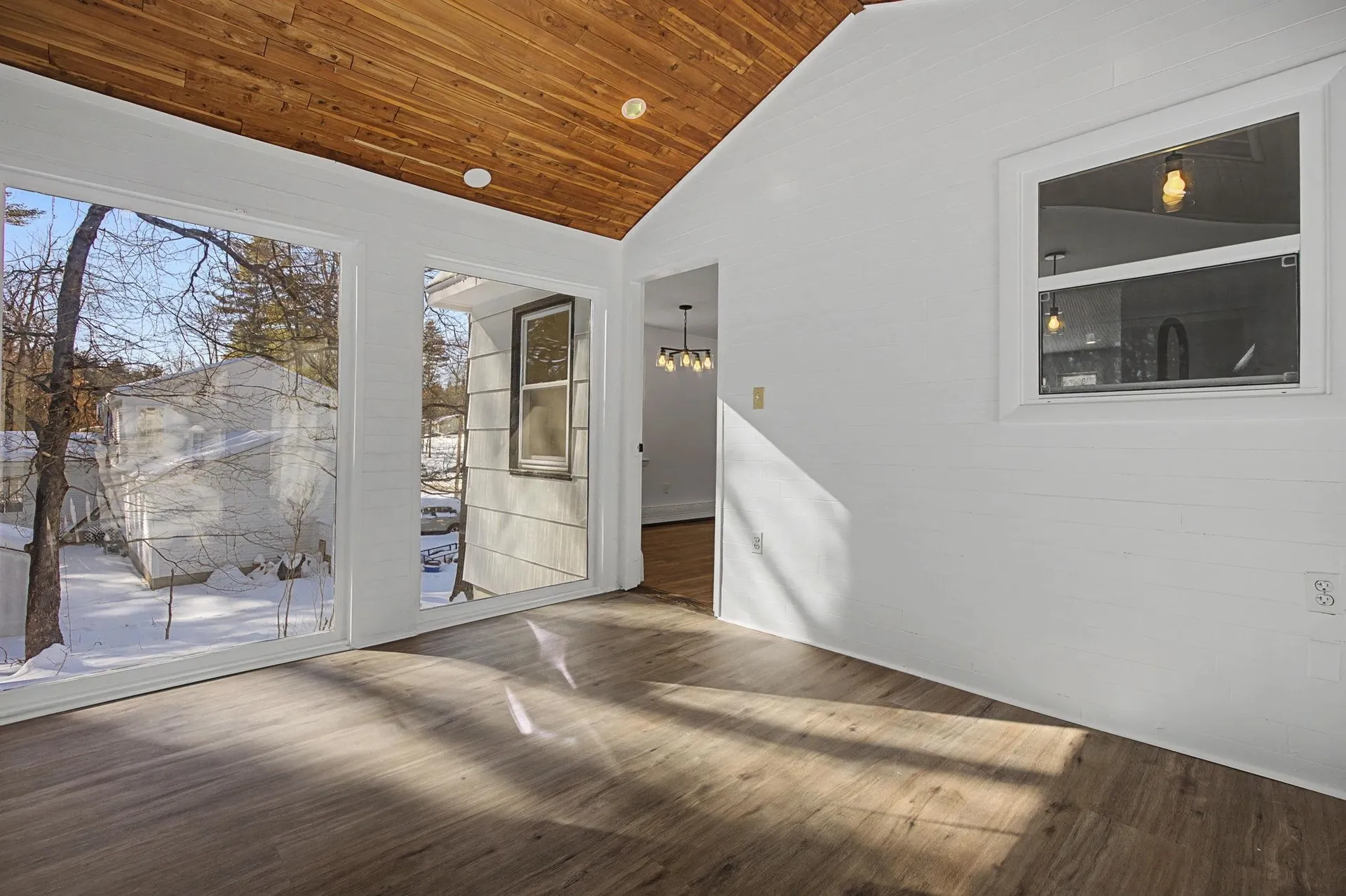 12 Davis Road Merrimack NH 03054