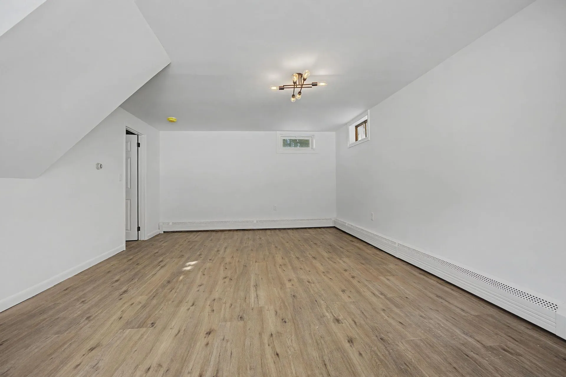 12 Davis Road Merrimack NH 03054