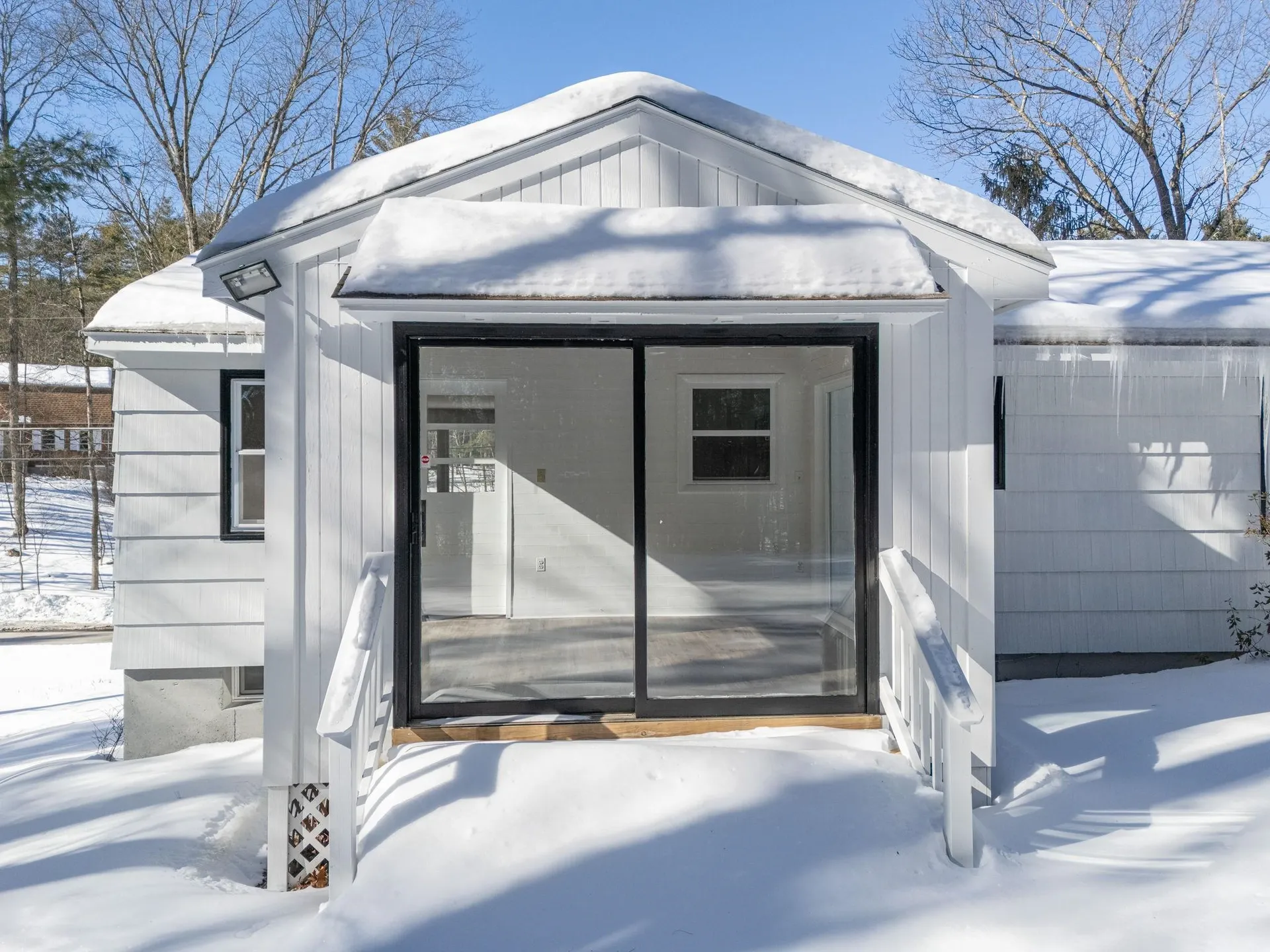 12 Davis Road Merrimack NH 03054