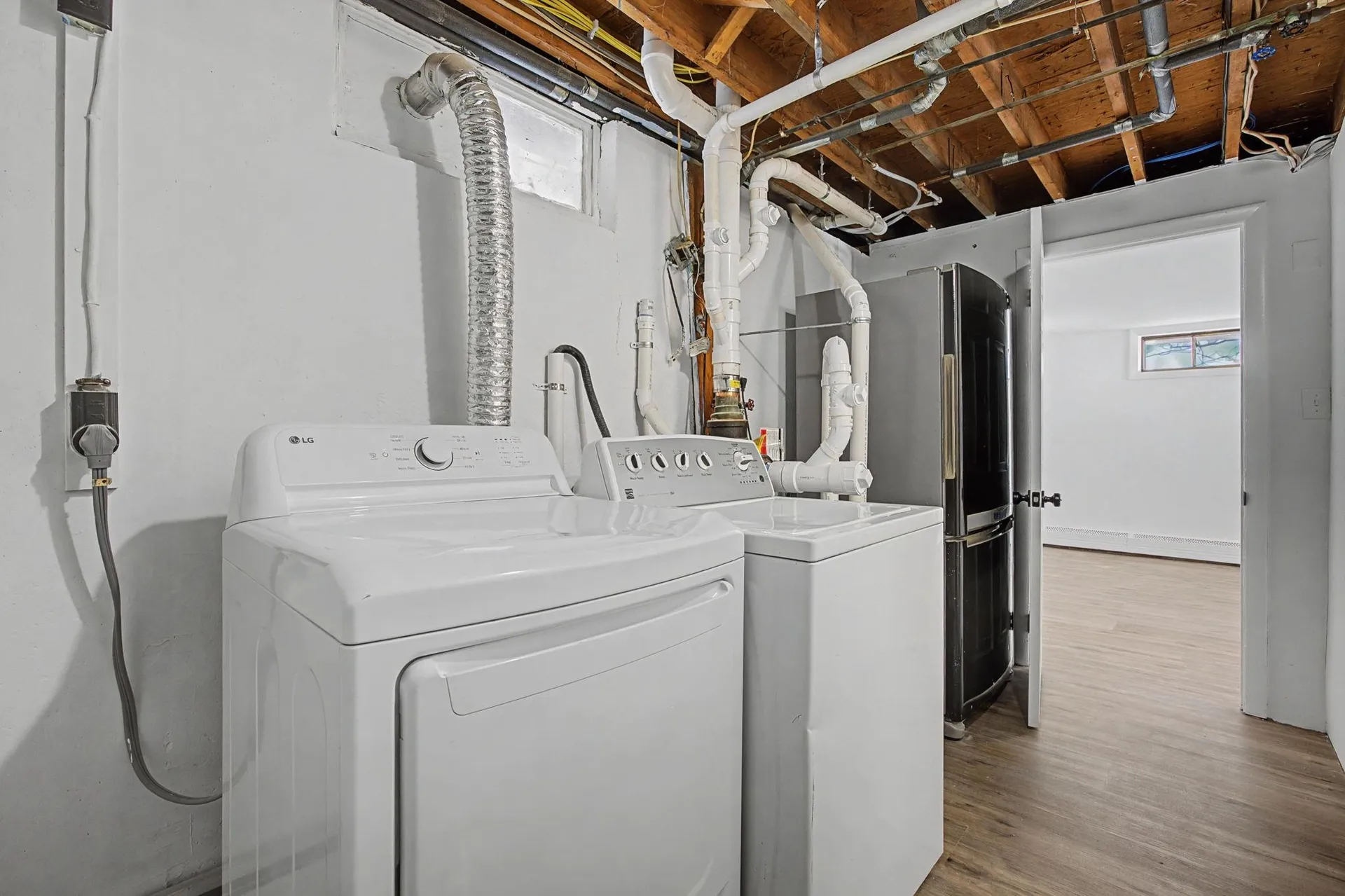 12 Davis Road Merrimack NH 03054