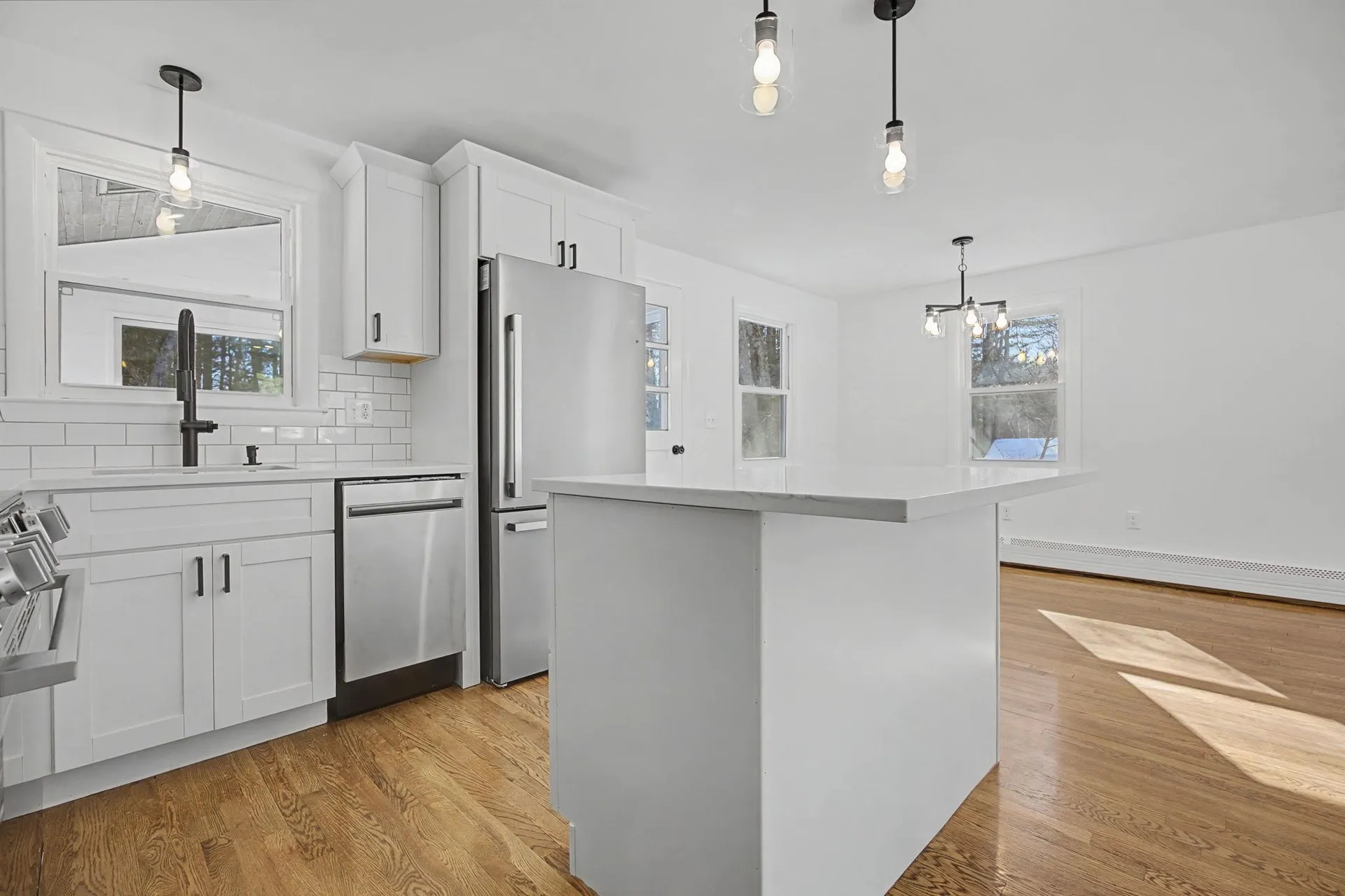 12 Davis Road Merrimack NH 03054